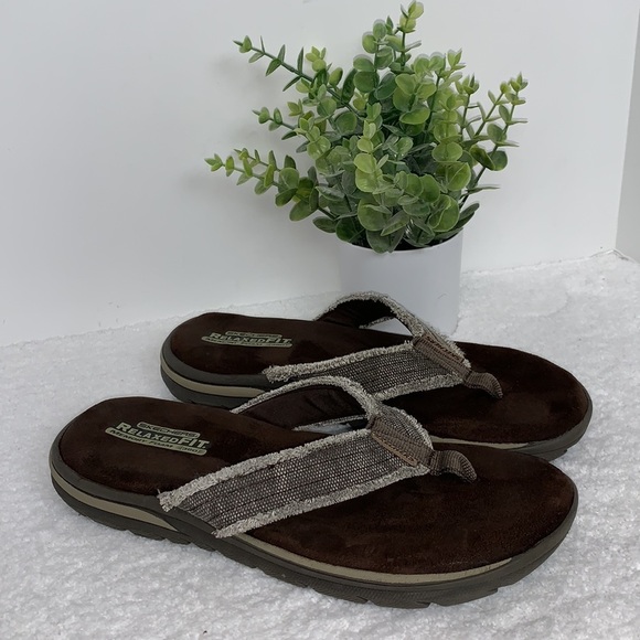 Skechers RelaxedFIT memory foam 360 men’s brown flip-flops, measured size 11 - Picture 1 of 9